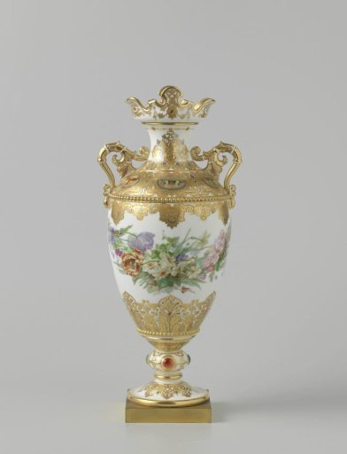 Pair of Vases (Vases Adélaïde)