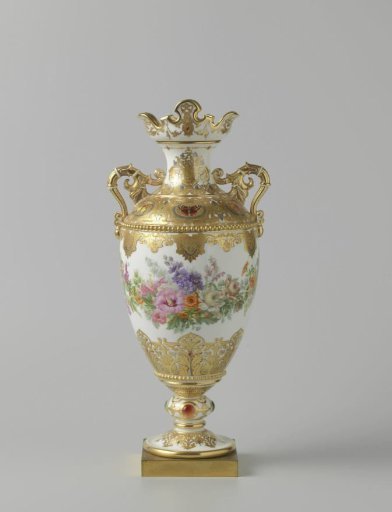 Pair of vases (Vases Adélaïde)