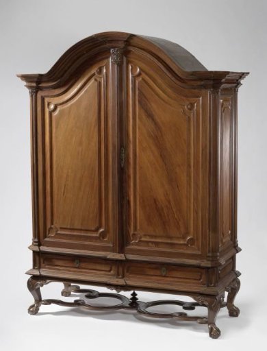 Cabinet of padouk wood with panels of ironwood