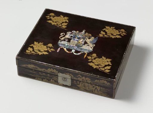 Lacquer box of Japon de Commande with coat of arms Fonteyn Verschuur