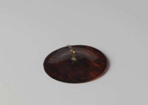 Tortoiseshell lid with silver stag's head (series of 28 pieces, A to BB)