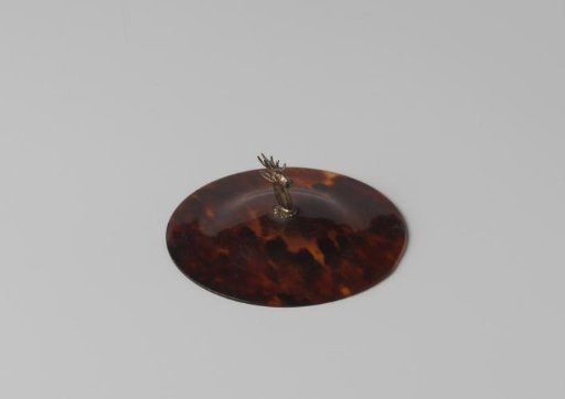 Tortoiseshell lid with silver stag's head (series of 28 pieces A to BB)