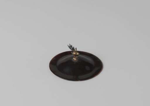Tortoiseshell lid with silver stag's head (series of 28 pieces A to BB)