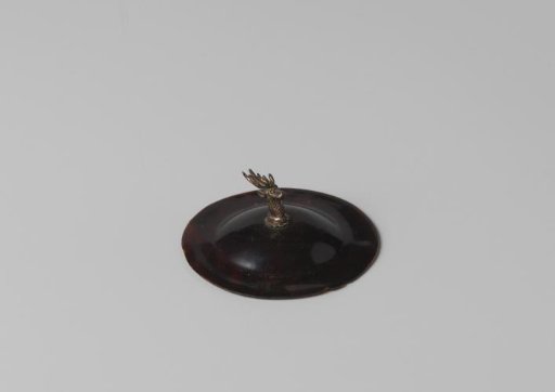 Tortoiseshell lid with silver stag's head (series of 28 pieces A to BB)
