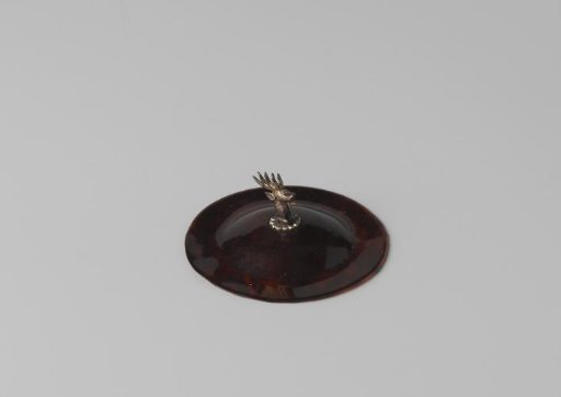 Tortoiseshell lid with silver stag's head (series of 28 pieces A to BB)