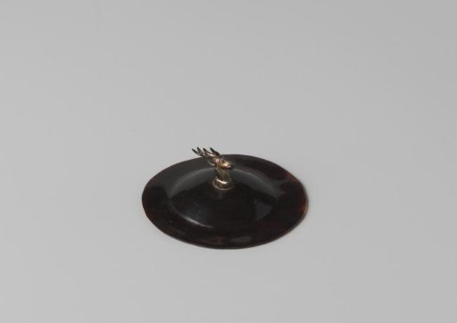 Tortoiseshell lid with a silver stag's head (series of 28 pieces A to BB)