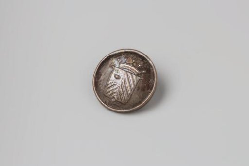 Silver livery button with the coat of arms of Teding van Berkhout