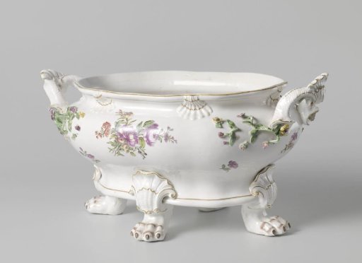 Tureen and saucer