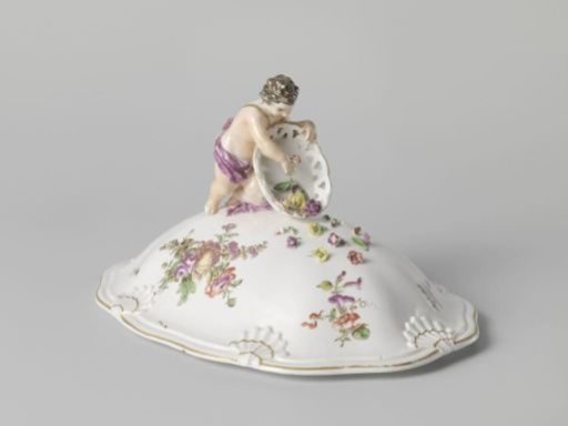 Tureen and saucer