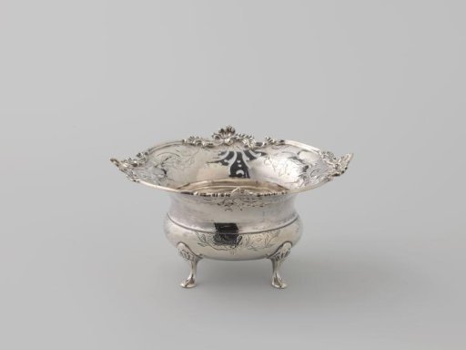 Candlestick in the form of a cask