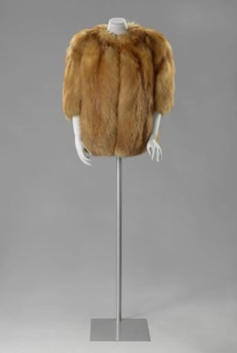 Short fur coat