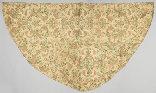 Cape of silk, composed of eight fragments
