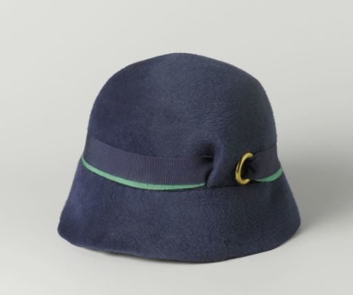 Cloche of blue hair felt with a double grosgrain band in green and blue