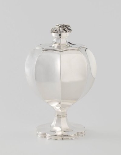 Pair of chestnut vases