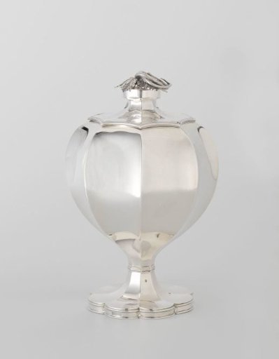 Pair of chestnut vases