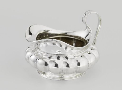 Three-piece tea service