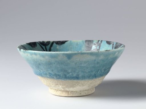 Bowl with stylized plants