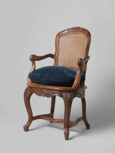 Colonial armchair