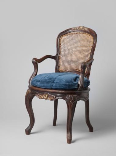 Colonial armchair