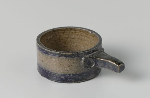 Basin of stoneware with salt glaze