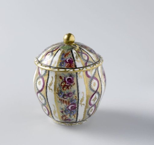 Sugar bowl with vertical borders