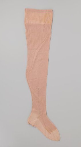 Long ladies' stocking of flesh-colored silk tricot with an interwoven crown and '200'