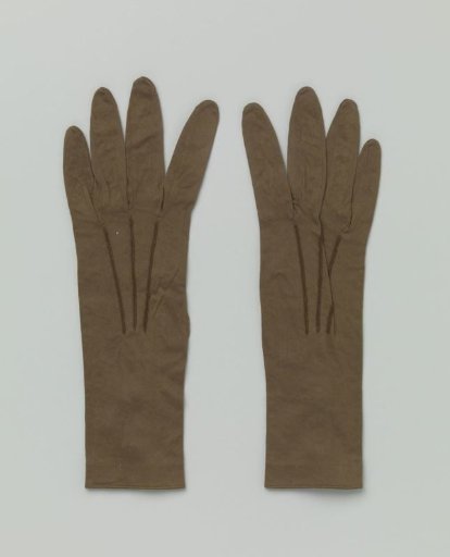 Glove of brown glazed cotton