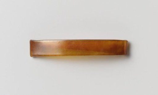 Hairpin of brown plastic