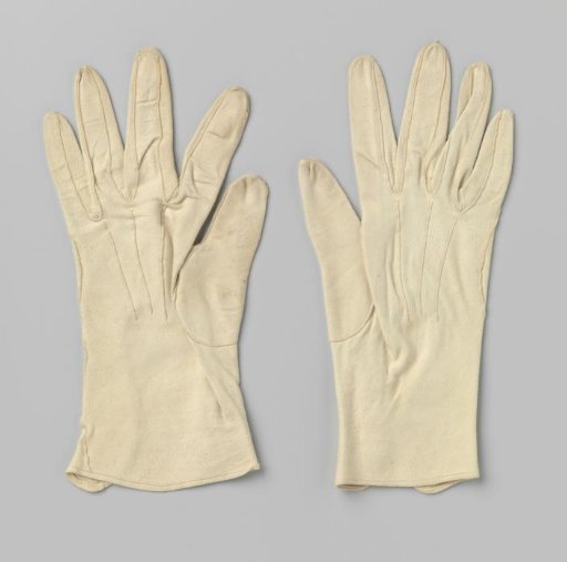 Glove of white kid leather