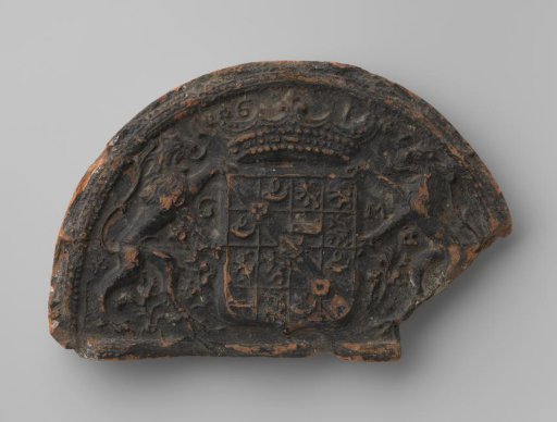 Hearth-tile with the coat of arms of Prince Maurice of Orange-Nassau