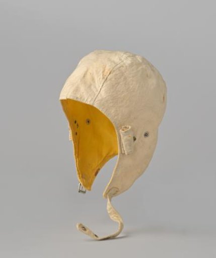 Beige summer motor cap with chin strap