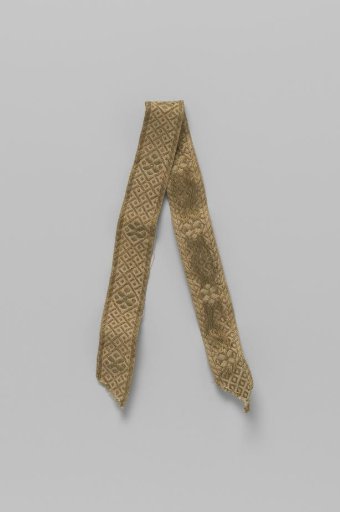 Gold Braid, Fragment
