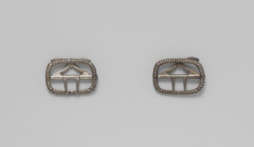 Breeches Buckle with Pearl Border