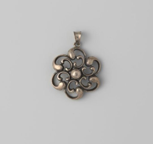 Round Silver Pendant