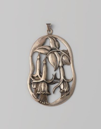 Silver pendant with three blooming fuchsias