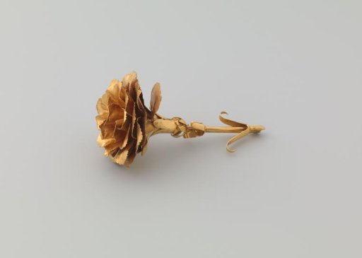Gold brooch 'Carnation'