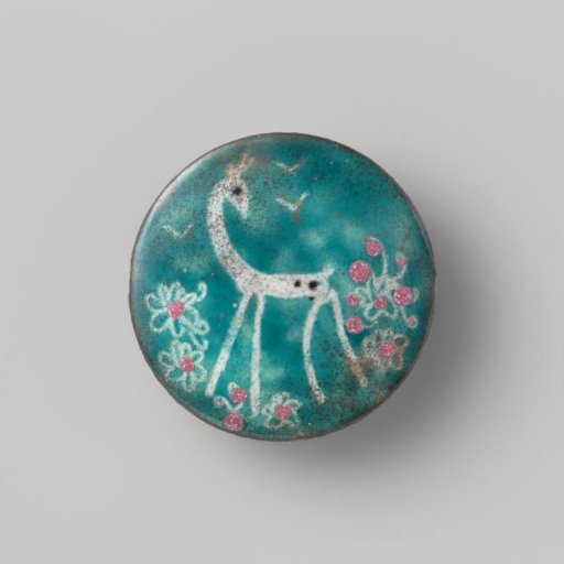 Round enamel brooch on copper with a giraffe