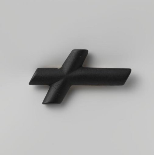 Mourning brooch in the shape of a cross of glass and silver