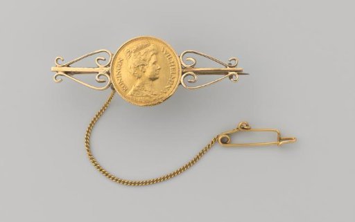 Brooch with a gold five-guilder coin