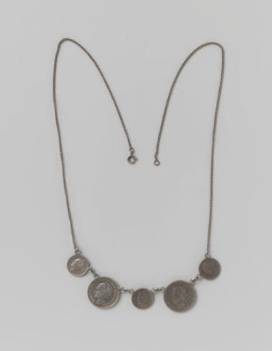 Necklace of Dutch ducats and half guilders