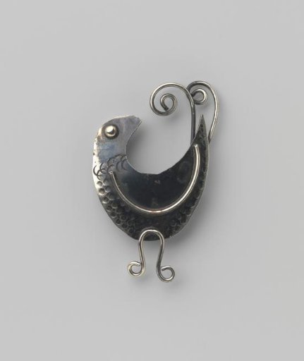 Brooch of silver-colored metal in the shape of a bird