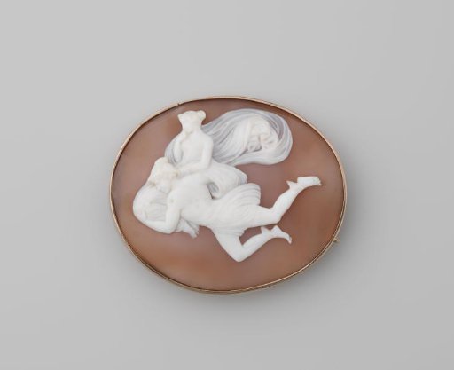 Gold and shell brooch