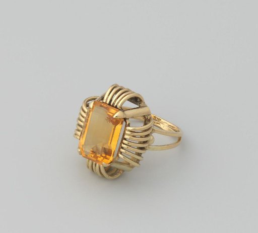 Gold ring with citrine