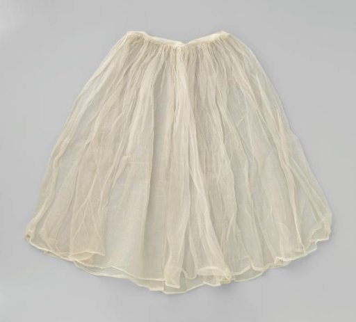 Skirt of white tarlatan
