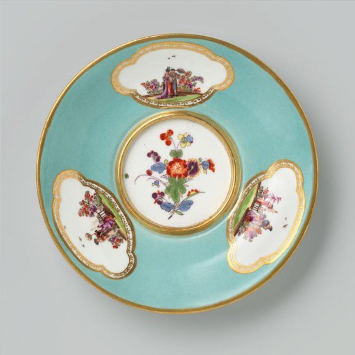 Saucer of a tureen