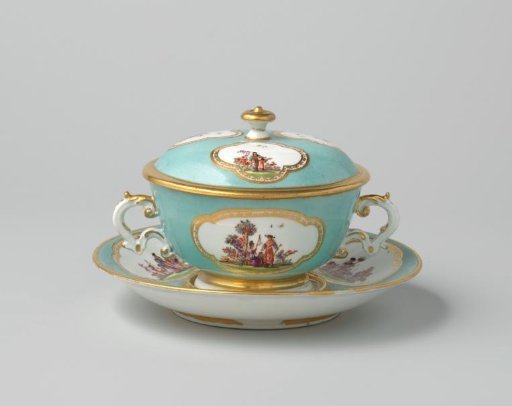 Tureen with lid and underplate