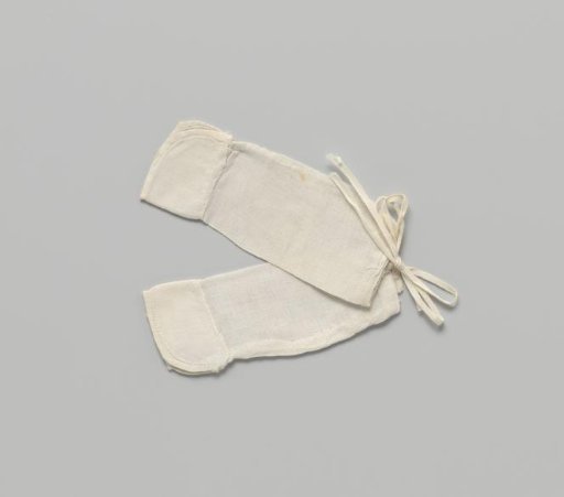 Pair of sleeves