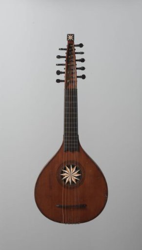 English Guitar