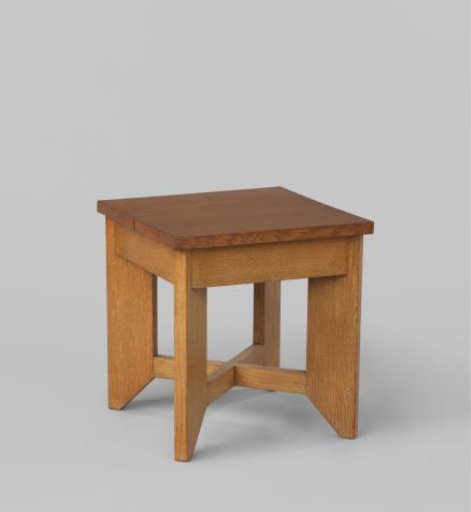 Side table resting on four splayed legs