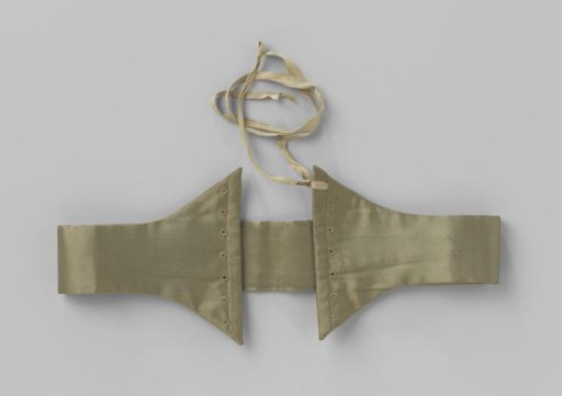 Waistband of green satin